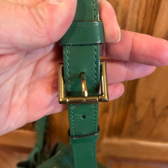 Vintage Louis Vuitton Epi Petit Noe - Picture 10 of 16